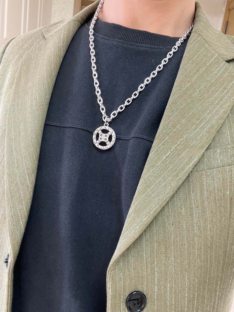 Ba1en*iaga necklaces
